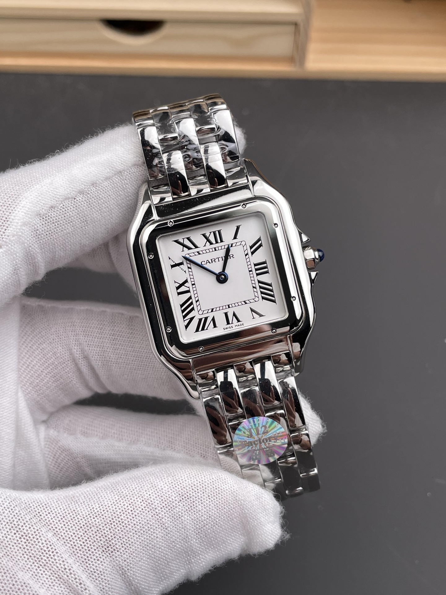 Panthère de Cartier Large — BV supplier listing photograph, view 2