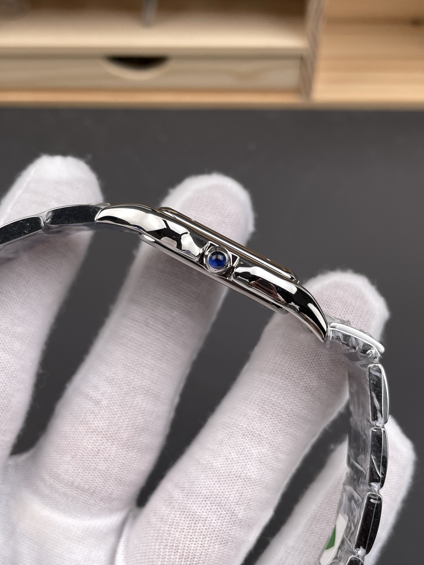 Panthère de Cartier Large — BV supplier listing photograph, view 4