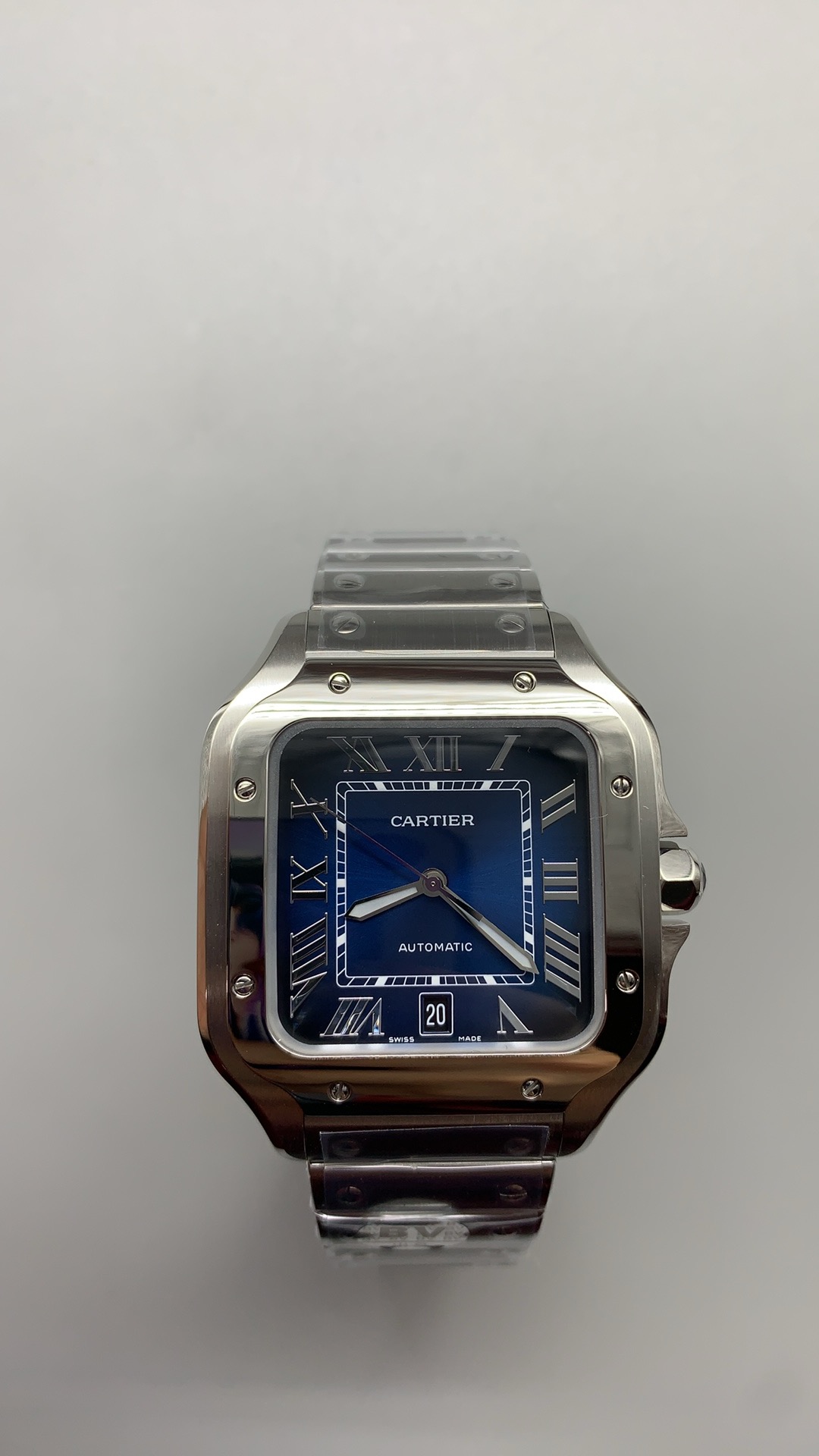 Santos de Cartier Large — صورة من إدراج المورّد BV، زاوية 1