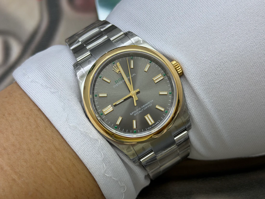 Oyster Perpetual 36 — supplier listing photo of this configuration, view 8