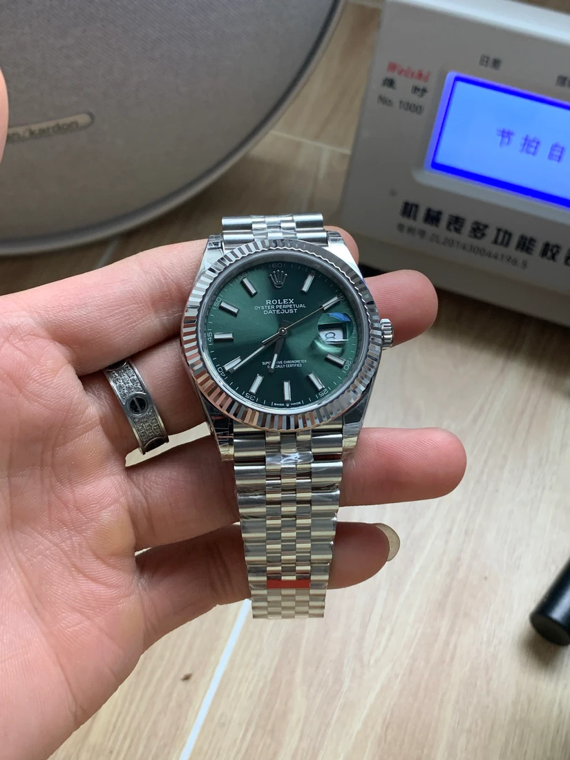 Datejust 41 — صورة من إدراج المورّد لهذه المواصفات، زاوية 1