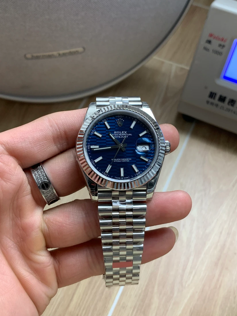 Datejust 41 — صورة من إدراج المورّد لهذه المواصفات، زاوية 1