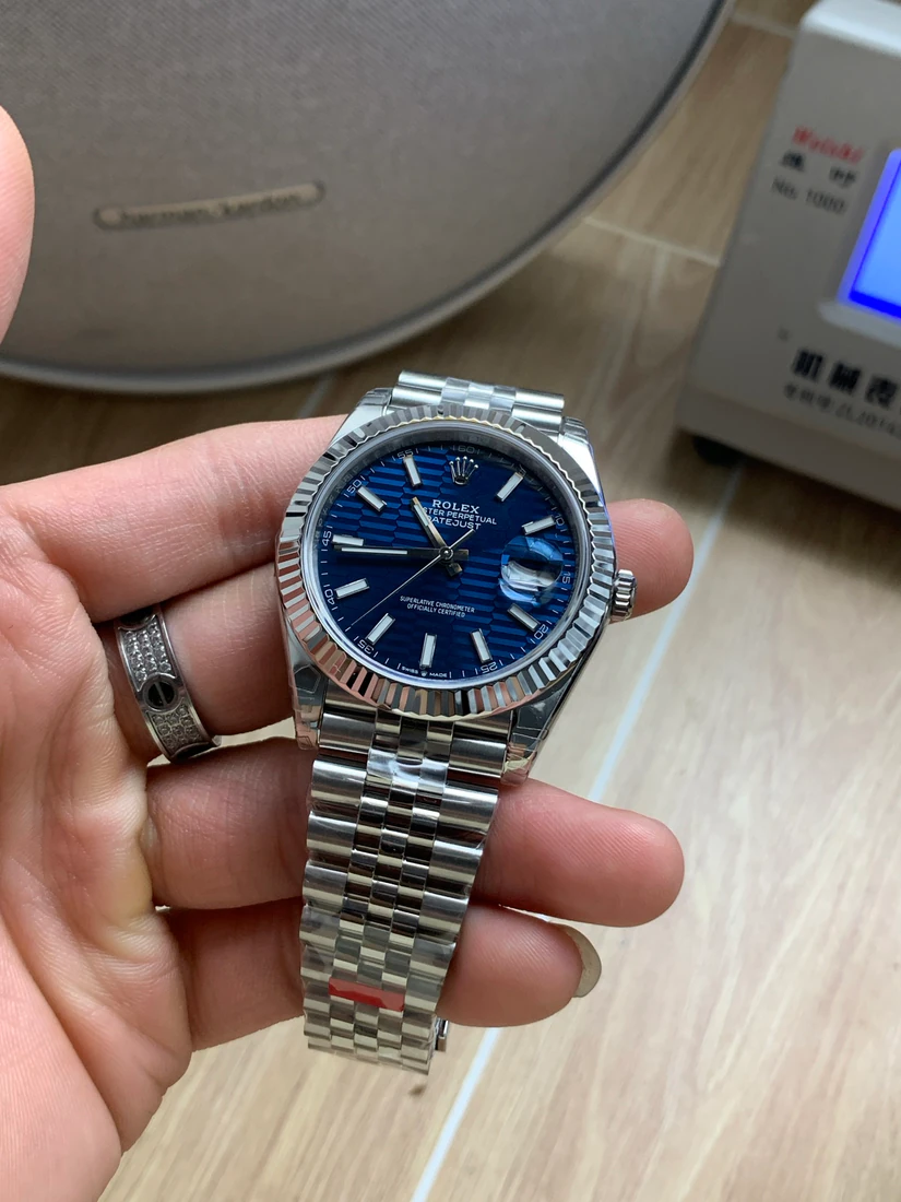 Datejust 41 — صورة من إدراج المورّد لهذه المواصفات، زاوية 3
