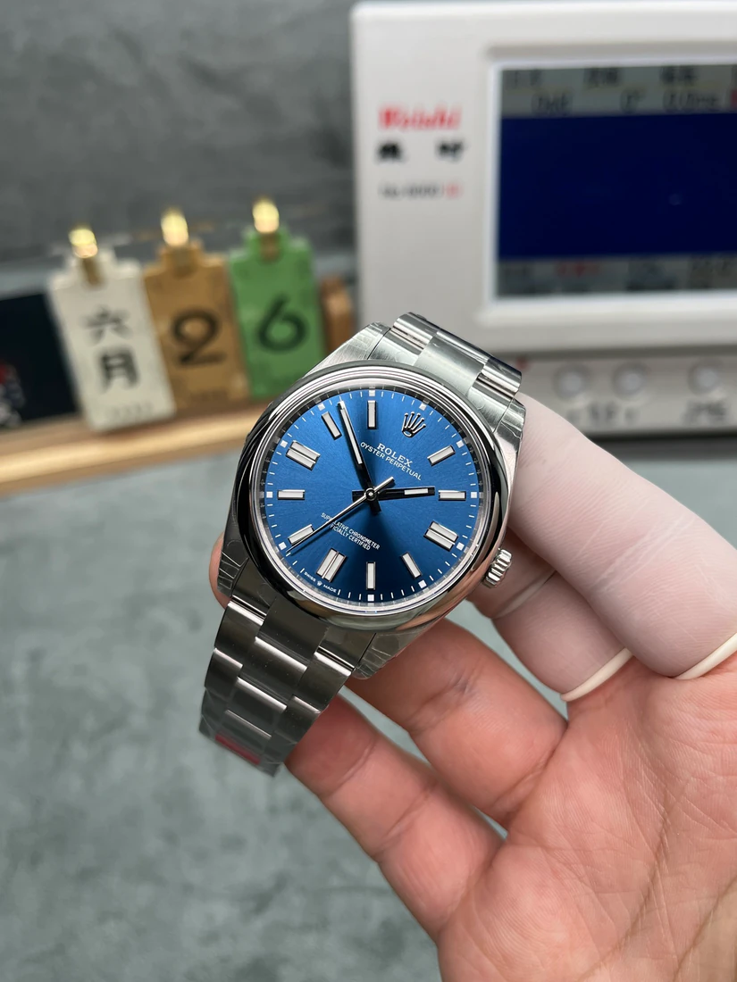 Oyster Perpetual 41 — supplier listing photo of this configuration, view 2