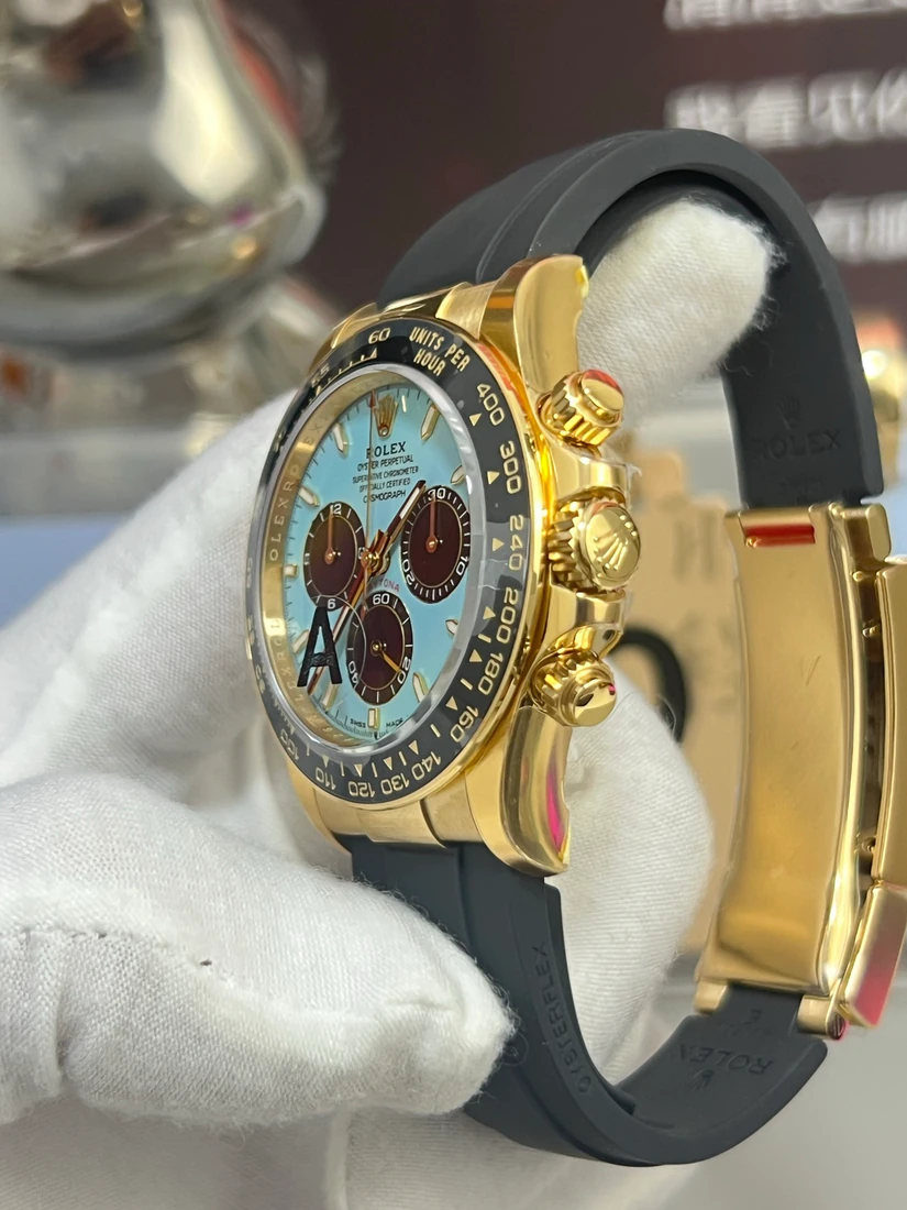 Cosmograph Daytona 40 — supplier listing photo of this configuration, view 4