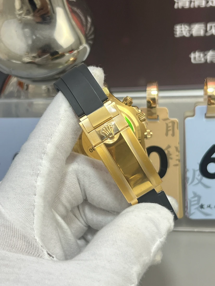 Cosmograph Daytona 40 — supplier listing photo of this configuration, view 9
