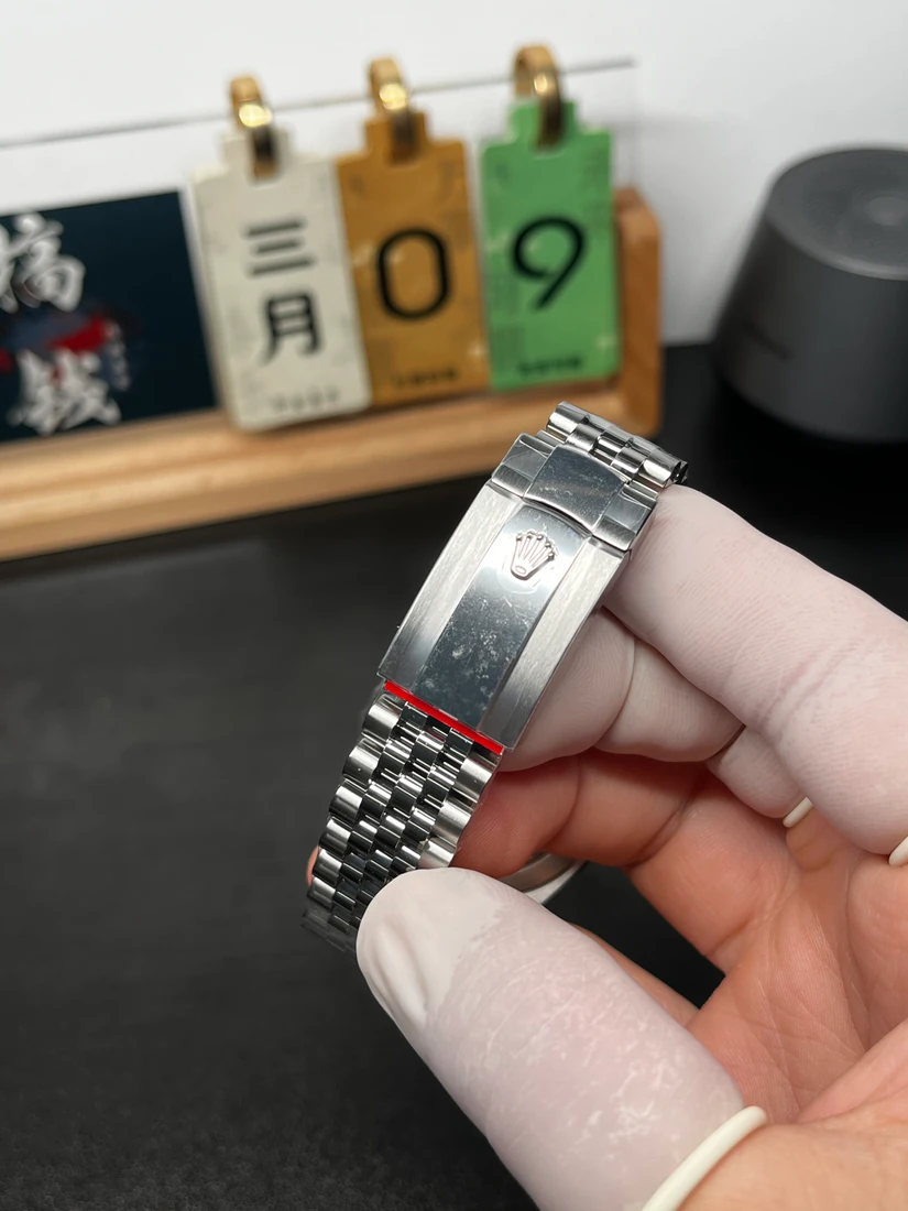 Datejust 41 — supplier listing photo of this configuration, view 4