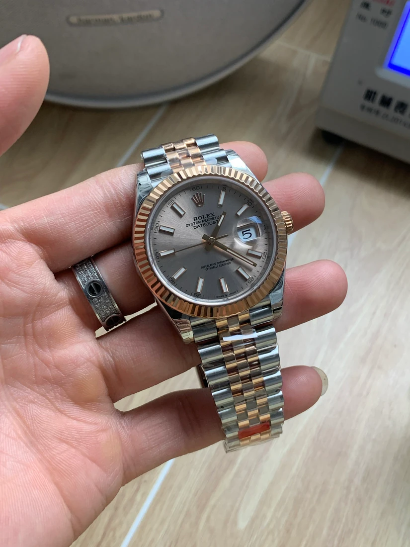 Datejust 41 — supplier listing photo of this configuration, view 3