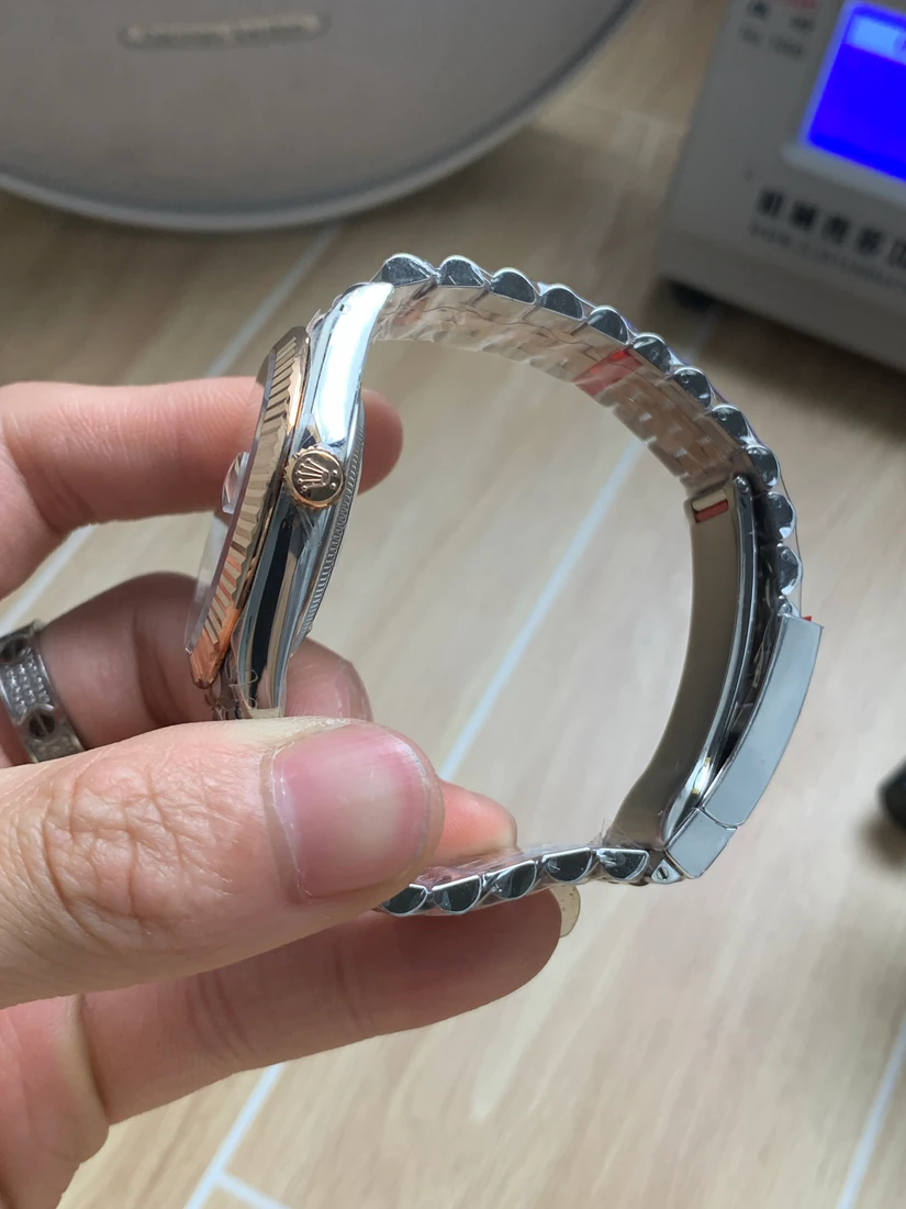 Datejust 41 — supplier listing photo of this configuration, view 9