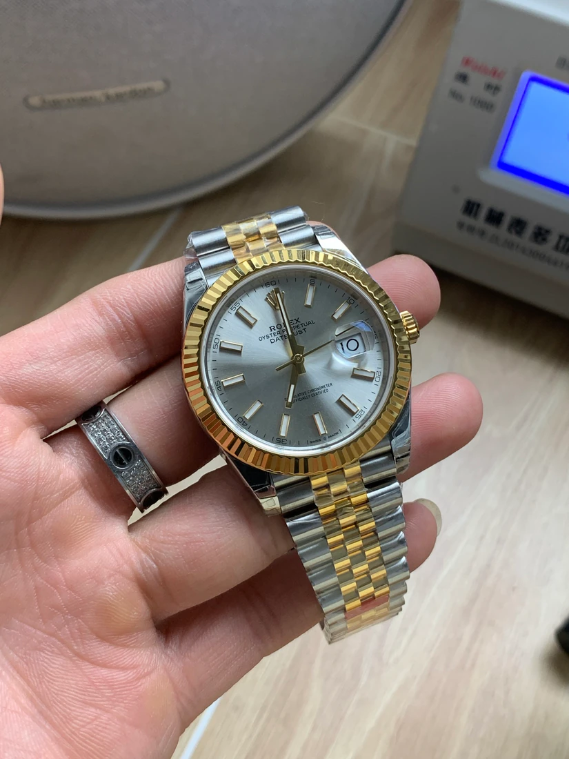 Datejust 41 — supplier listing photo of this configuration, view 3