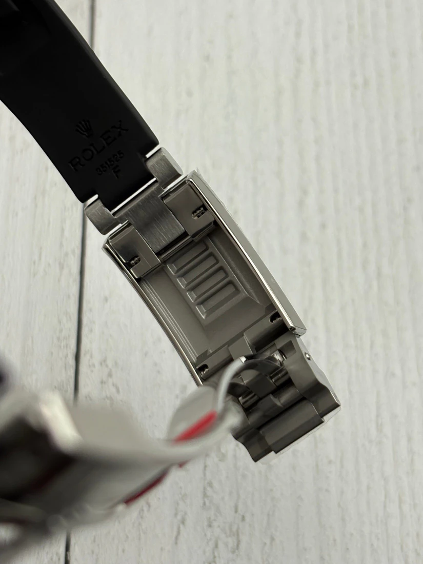 Yacht-Master 42 — supplier listing photo of this configuration, view 9