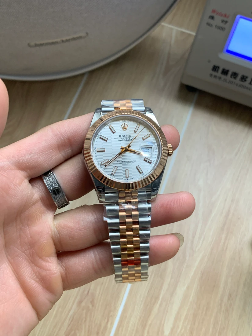 Datejust 41 — supplier listing photo of this configuration, view 1