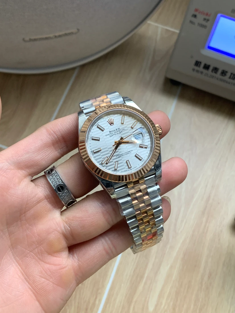 Datejust 41 — supplier listing photo of this configuration, view 2