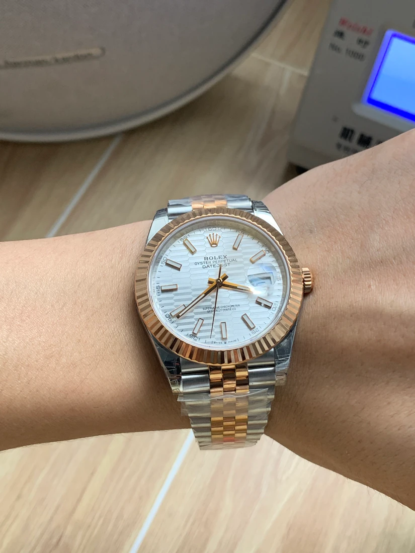 Datejust 41 — supplier listing photo of this configuration, view 8