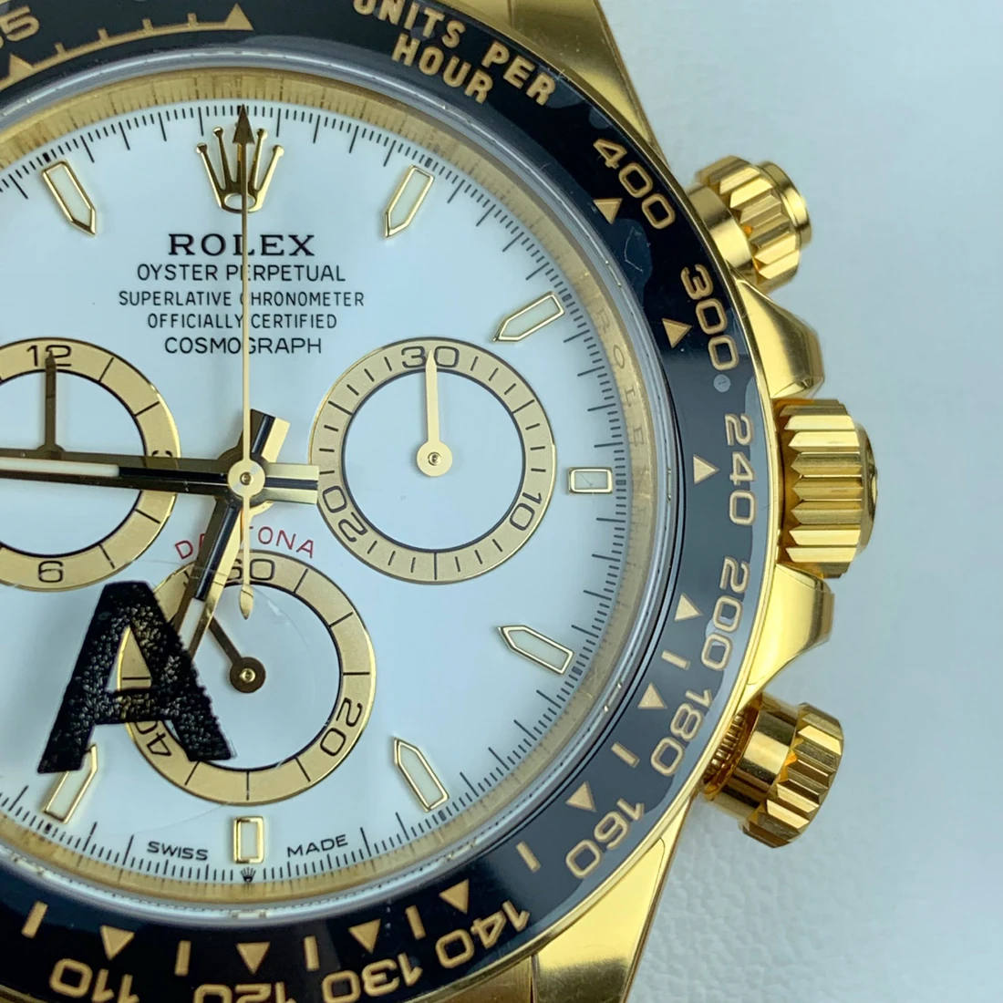 Cosmograph Daytona 40 — supplier listing photo of this configuration, view 3