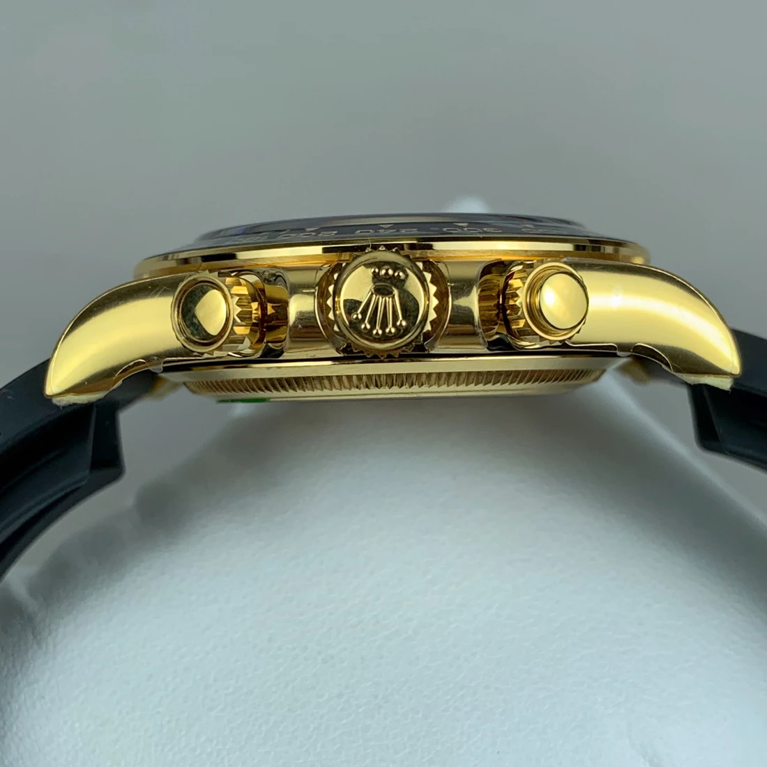 Cosmograph Daytona 40 — supplier listing photo of this configuration, view 7