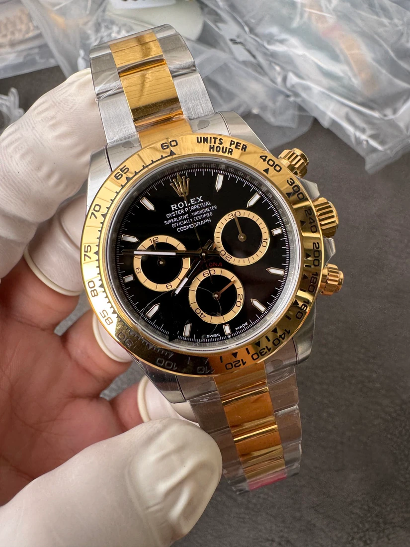 Cosmograph Daytona 40 — صورة من إدراج المورّد لهذه المواصفات، زاوية 8