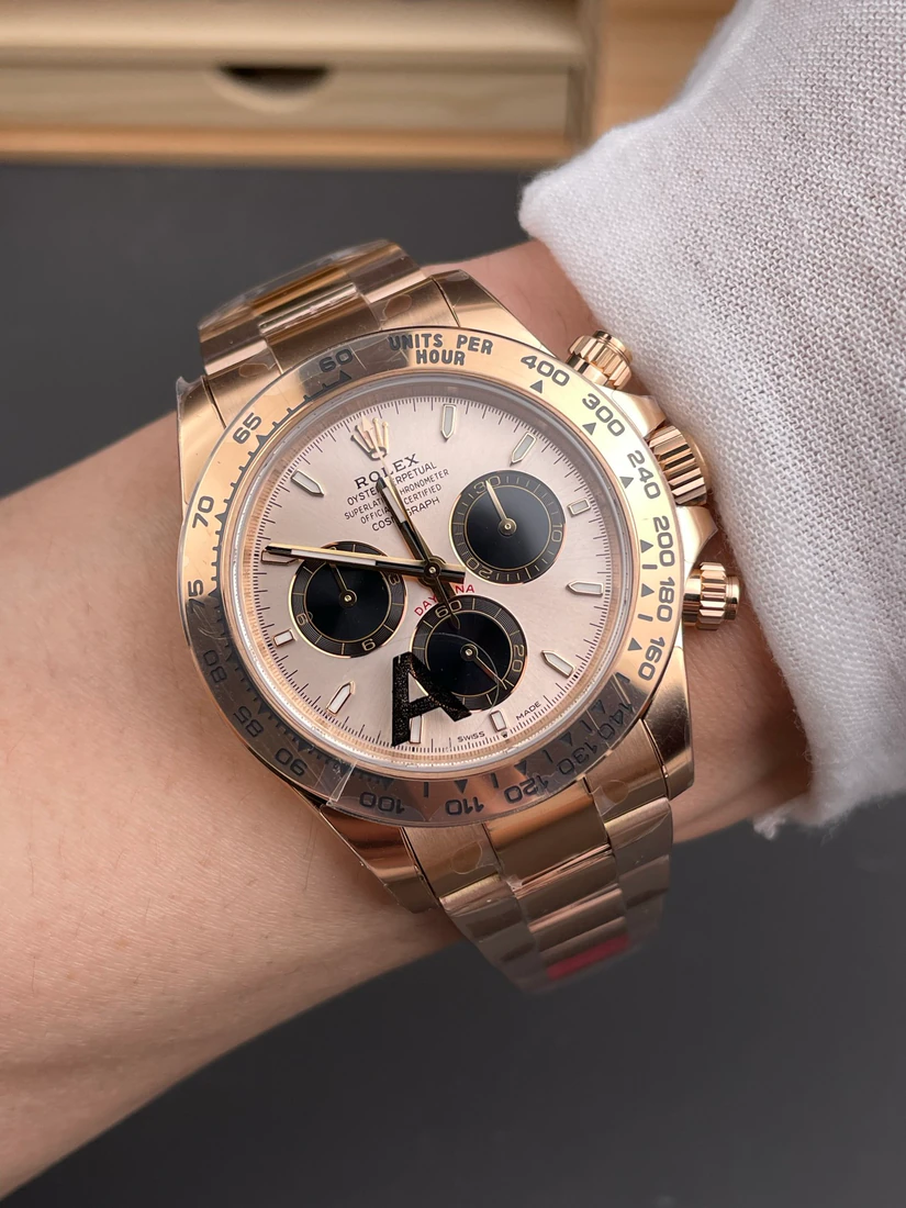 Cosmograph Daytona 40 — supplier listing photo of this configuration, view 8