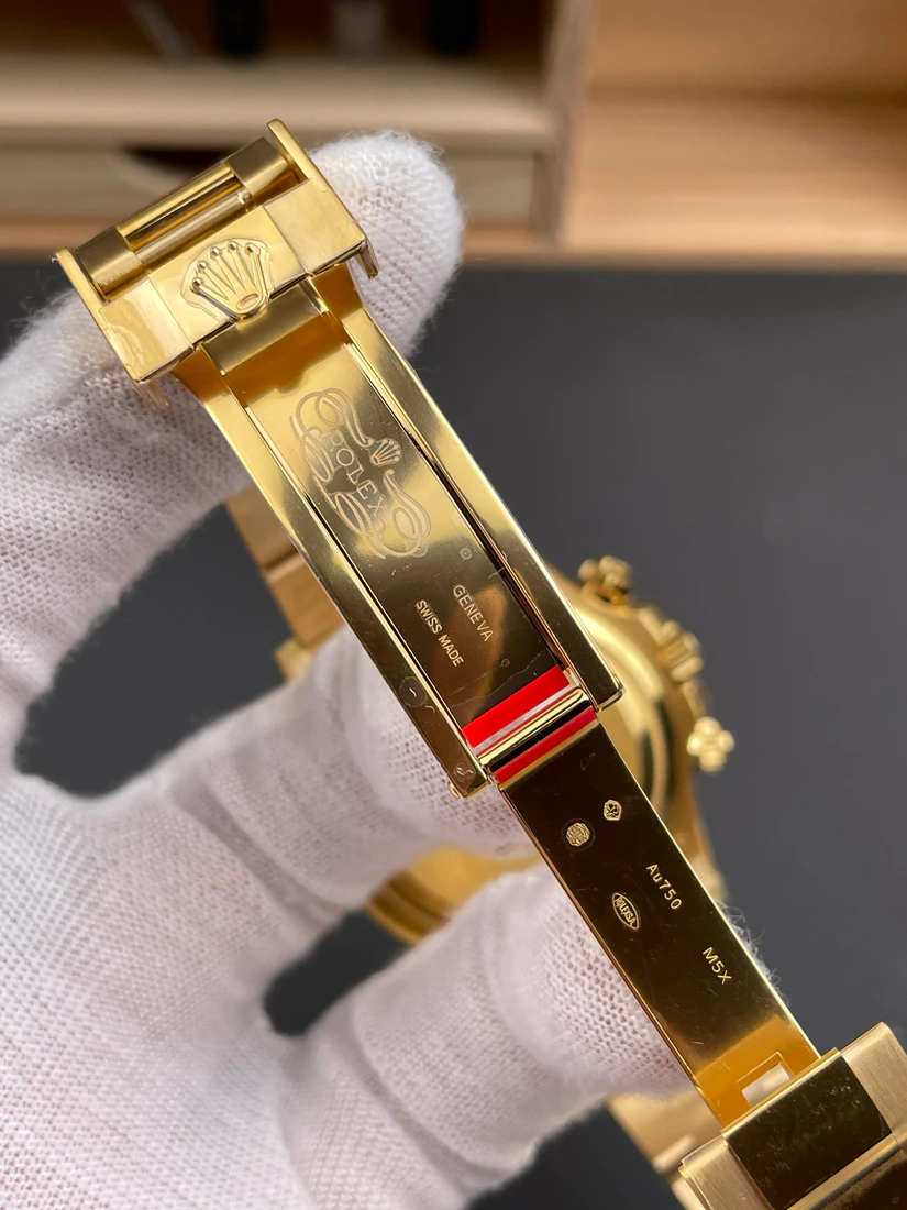 Cosmograph Daytona 40 — صورة من إدراج المورّد لهذه المواصفات، زاوية 7