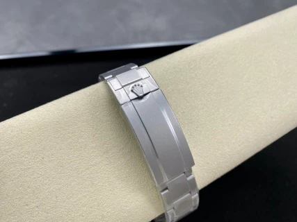Submariner 40 — supplier listing photo of this configuration, view 6