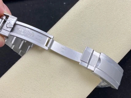 Submariner 40 — supplier listing photo of this configuration, view 9