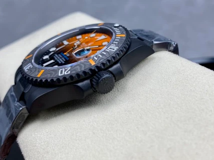Submariner 40 — صورة من إدراج المورّد لهذه المواصفات، زاوية 6