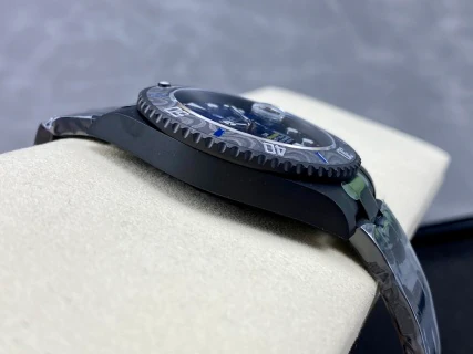 Submariner 40 — صورة من إدراج المورّد لهذه المواصفات، زاوية 4