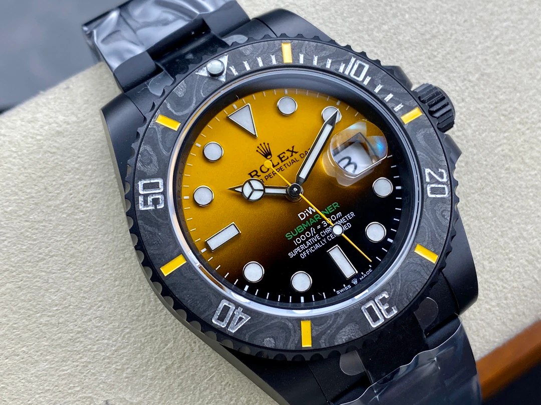 Submariner 40 — صورة من إدراج المورّد لهذه المواصفات، زاوية 2