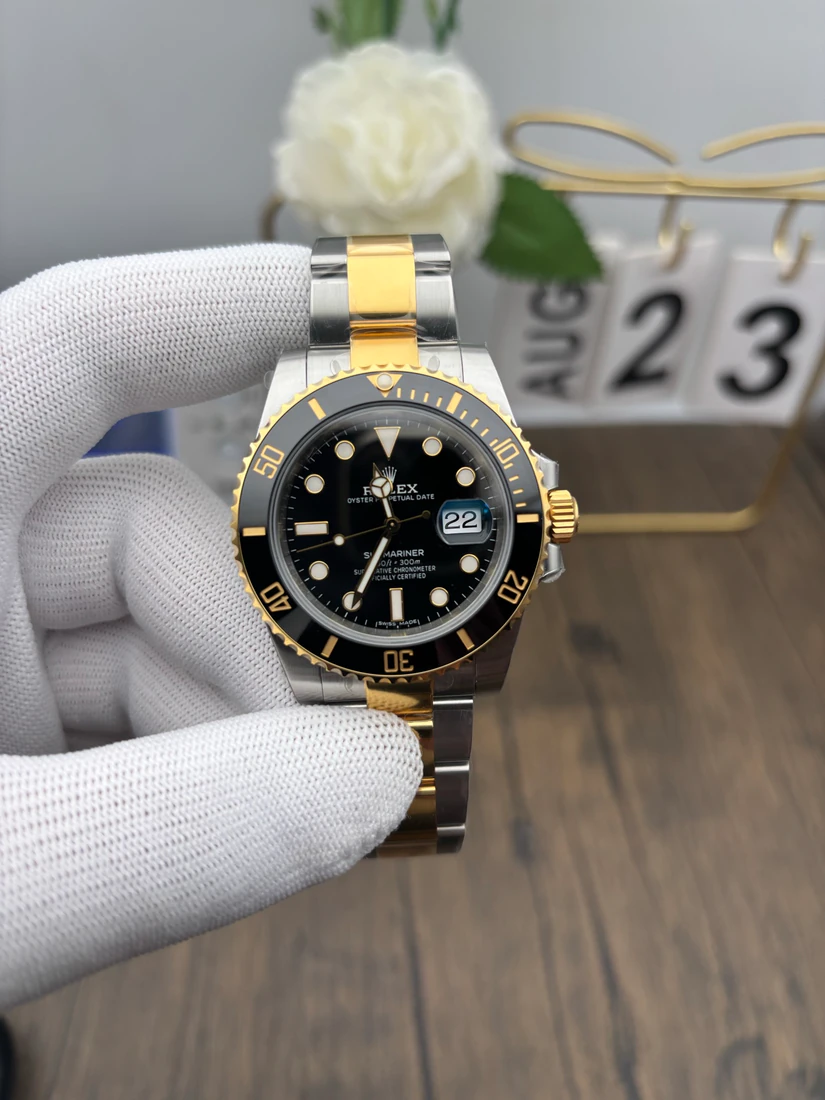 Submariner 40 — صورة من إدراج المورّد لهذه المواصفات، زاوية 3