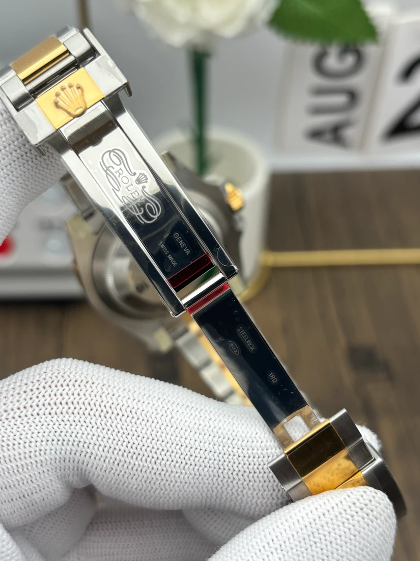 Submariner 40 — صورة من إدراج المورّد لهذه المواصفات، زاوية 7