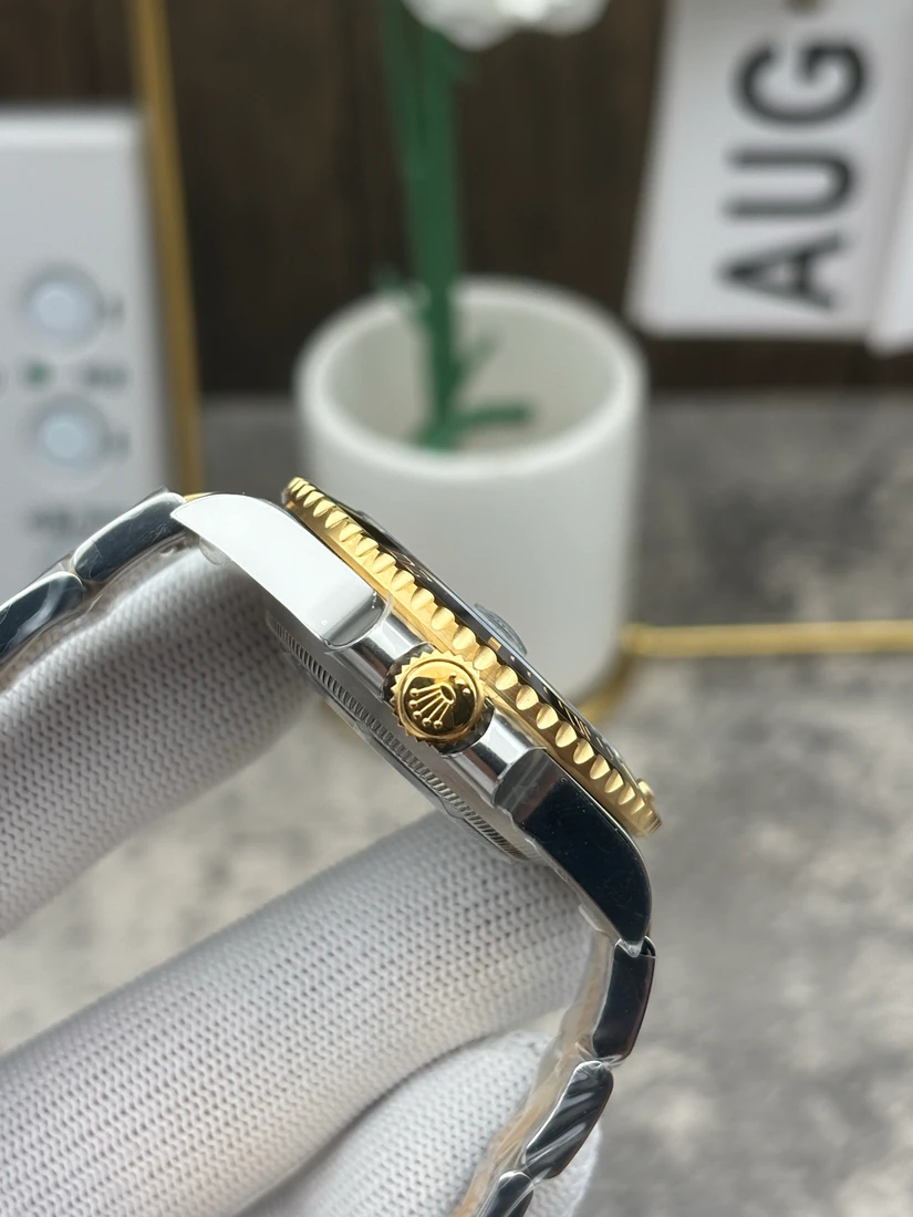 Submariner 40 — صورة من إدراج المورّد لهذه المواصفات، زاوية 9