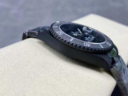 Submariner 40 — صورة من إدراج المورّد لهذه المواصفات، زاوية 4