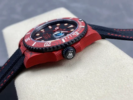 Submariner 40 — supplier listing photo of this configuration, view 8