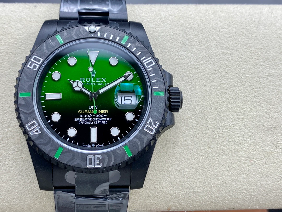 Submariner 40 — صورة من إدراج المورّد لهذه المواصفات، زاوية 1