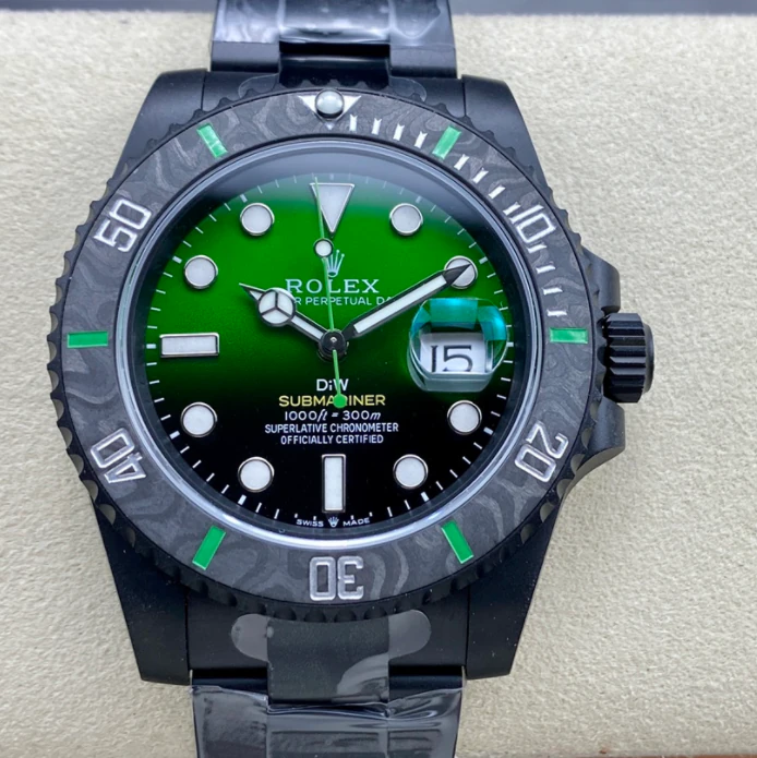 Submariner 40 — صورة من إدراج المورّد لهذه المواصفات، زاوية 3