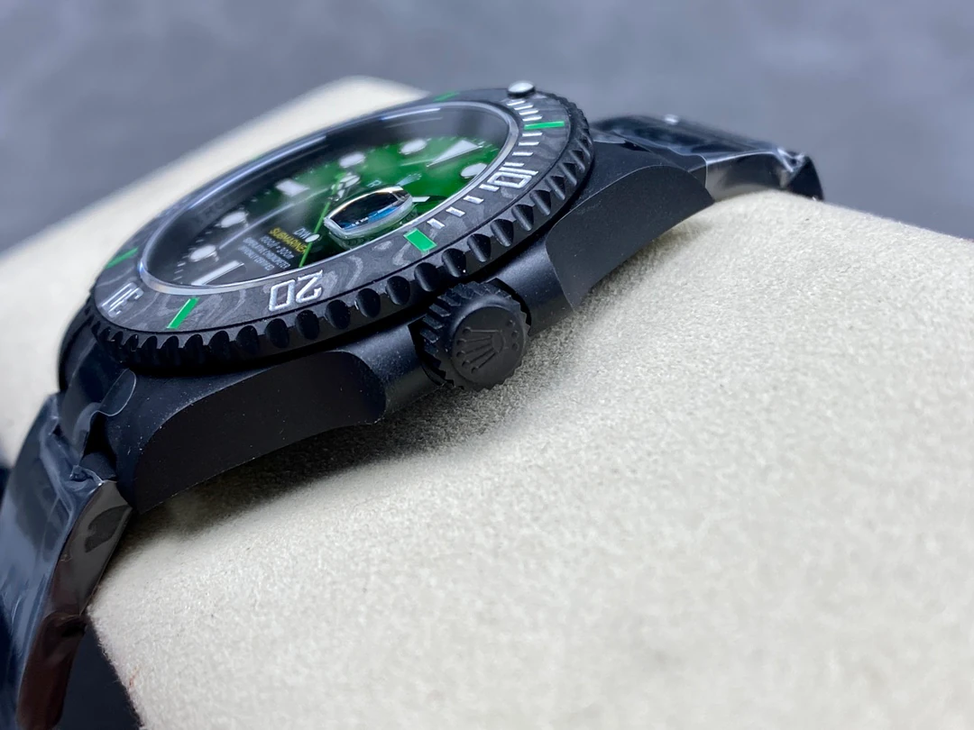Submariner 40 — صورة من إدراج المورّد لهذه المواصفات، زاوية 6