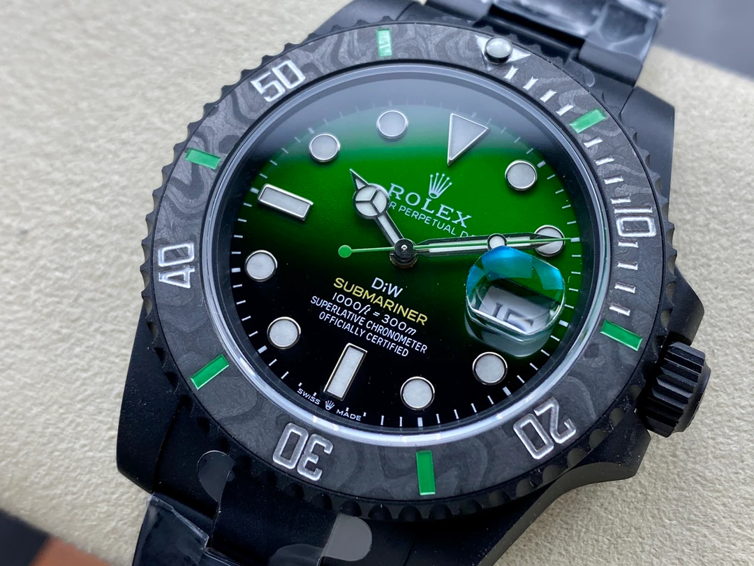 Submariner 40 — صورة من إدراج المورّد لهذه المواصفات، زاوية 8
