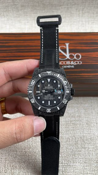Submariner 40 — supplier listing photo of this configuration, view 2
