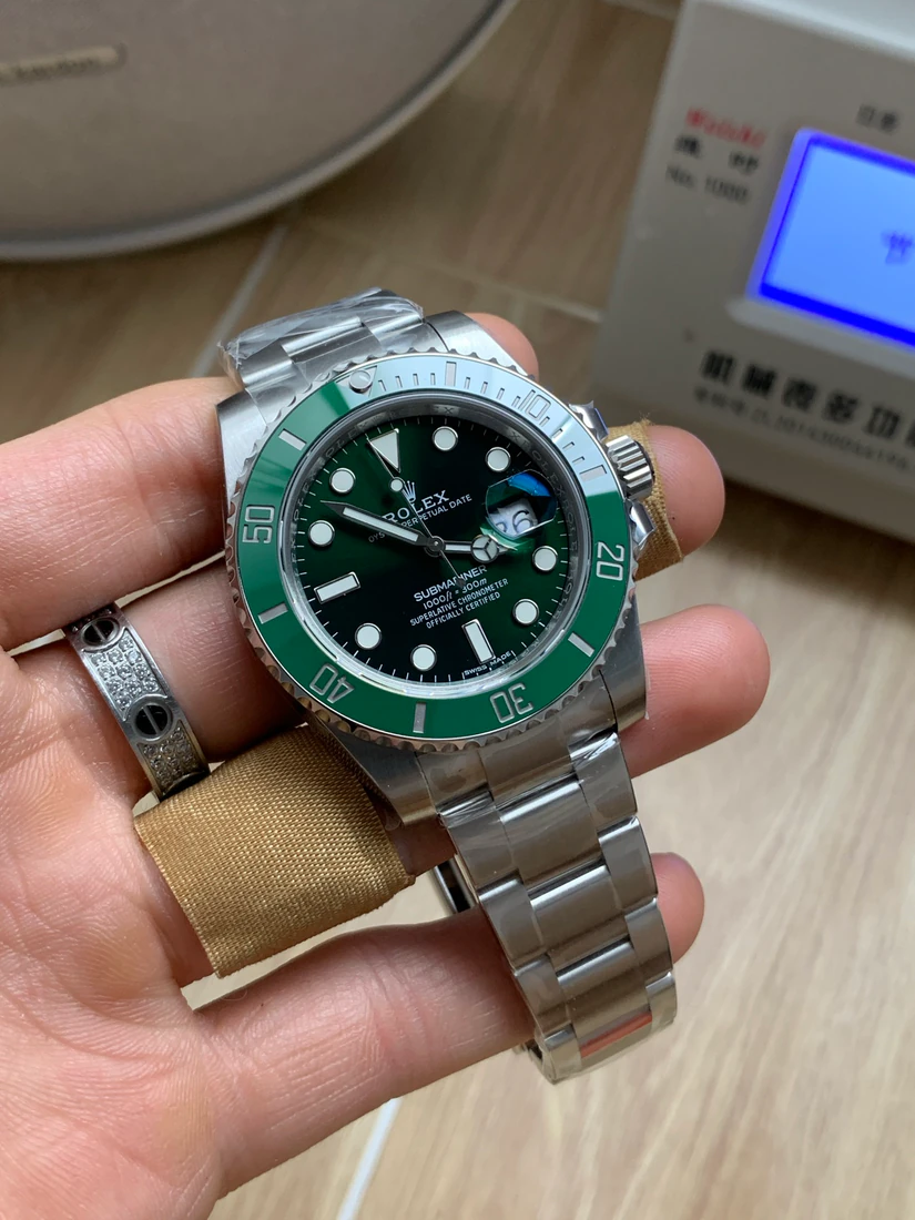 Submariner 40 — supplier listing photo of this configuration, view 2
