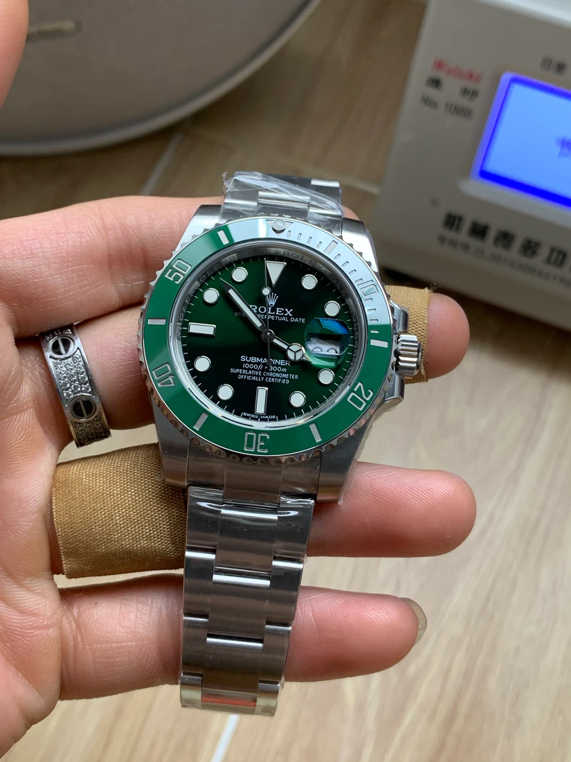 Submariner 40 — supplier listing photo of this configuration, view 3