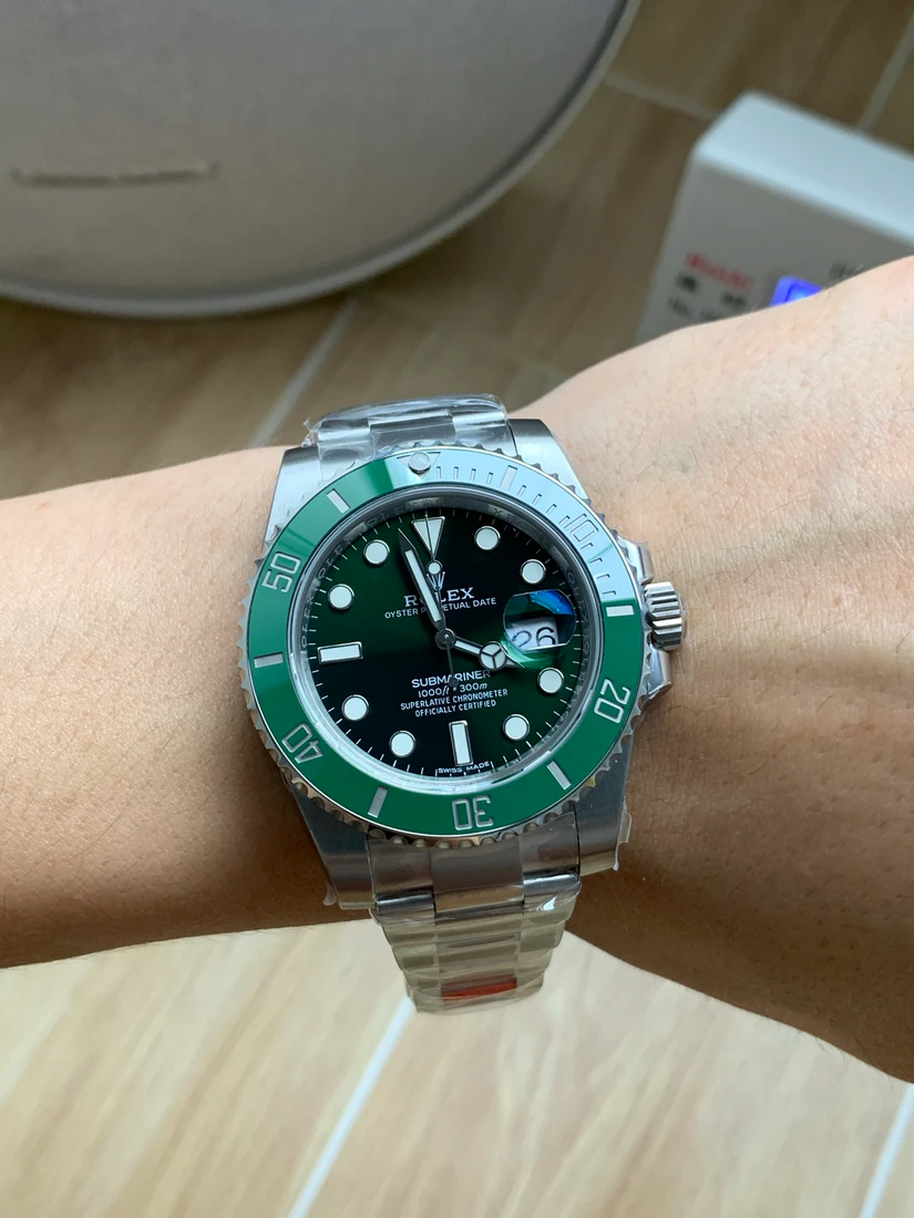 Submariner 40 — supplier listing photo of this configuration, view 8
