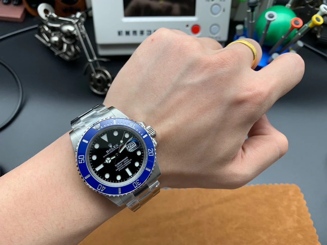 Submariner 41 — supplier listing photo of this configuration, view 4