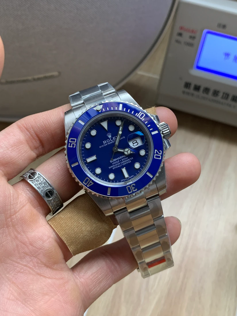 Submariner 40 — صورة من إدراج المورّد لهذه المواصفات، زاوية 2
