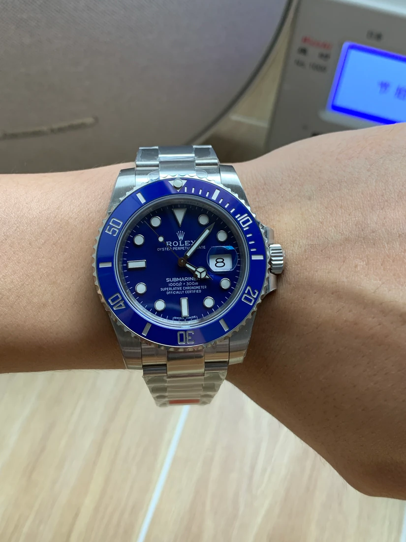 Submariner 40 — صورة من إدراج المورّد لهذه المواصفات، زاوية 8