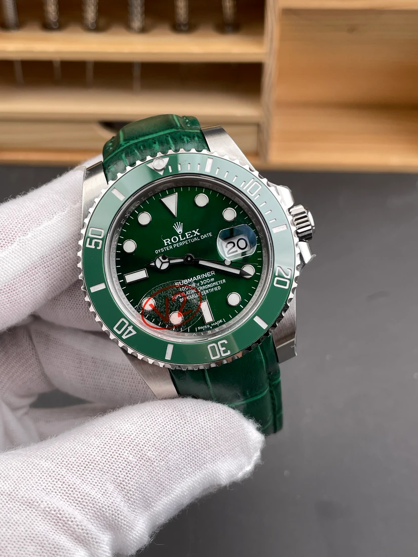 Submariner 40 — supplier listing photo of this configuration, view 2