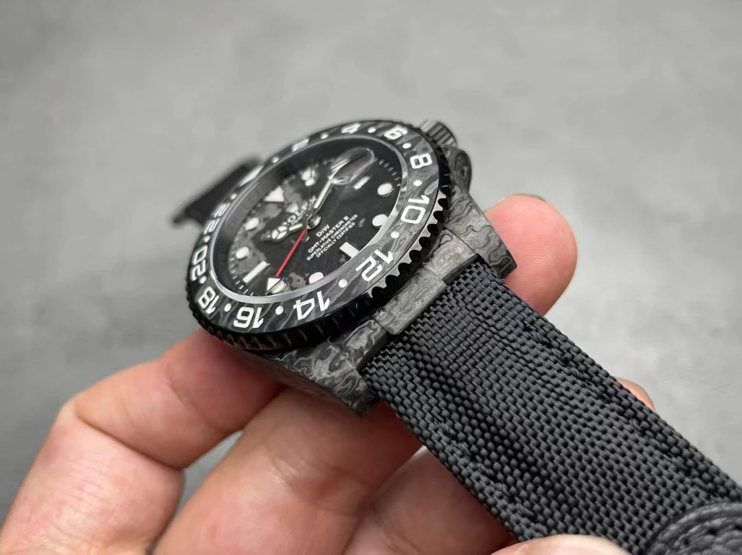 GMT-Master II 40 — صورة من إدراج المورّد لهذه المواصفات، زاوية 2