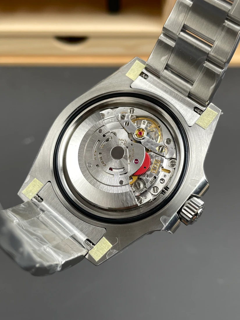Submariner 40 — supplier listing photo of this configuration, view 5