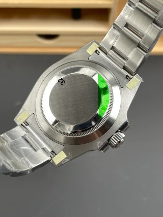 Submariner 40 — supplier listing photo of this configuration, view 6