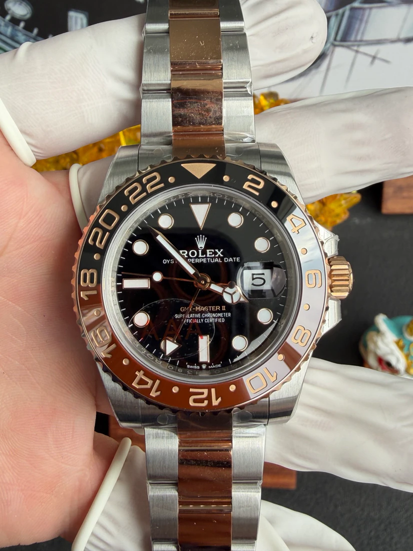 GMT-Master II 40 — صورة من إدراج المورّد لهذه المواصفات، زاوية 1