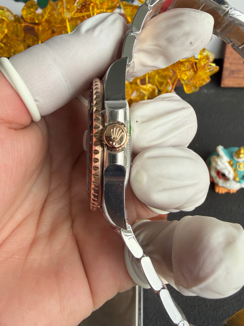 GMT-Master II 40 — صورة من إدراج المورّد لهذه المواصفات، زاوية 4